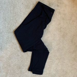 Black lululemon leggings